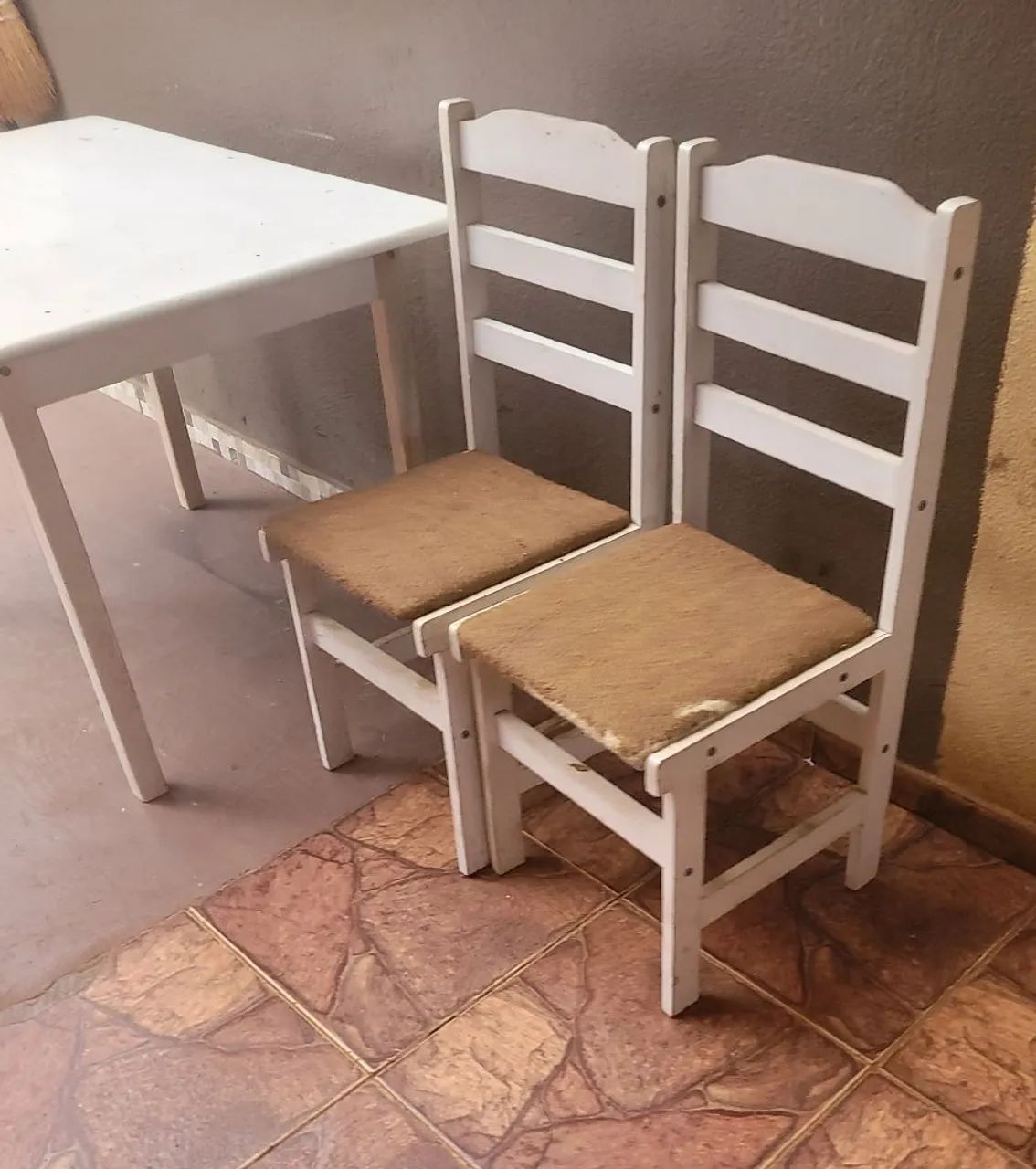 Mesa com 2 cadeiras  - Foto 2