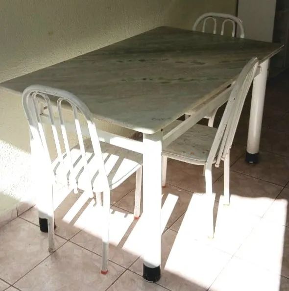 Mesa de mármore 