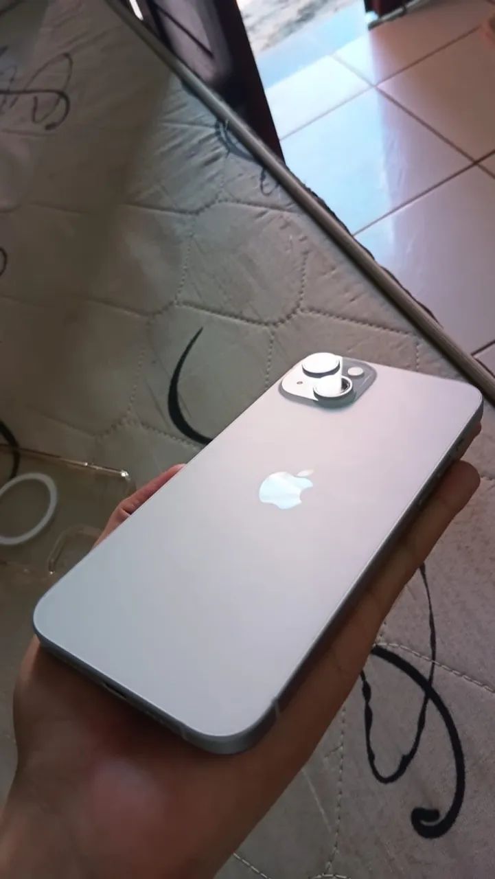VENDE-SE IPHONE 15 PLUS
