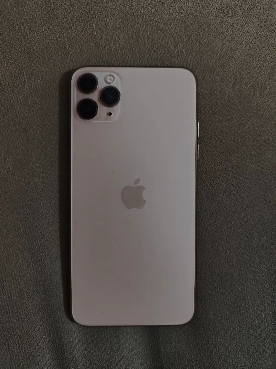 vendo iPhone 11 pro max 