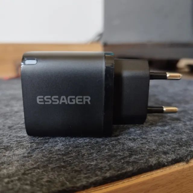 Carregador Turbo Essager 30W PD Compatível iPhone e Android - Foto 3