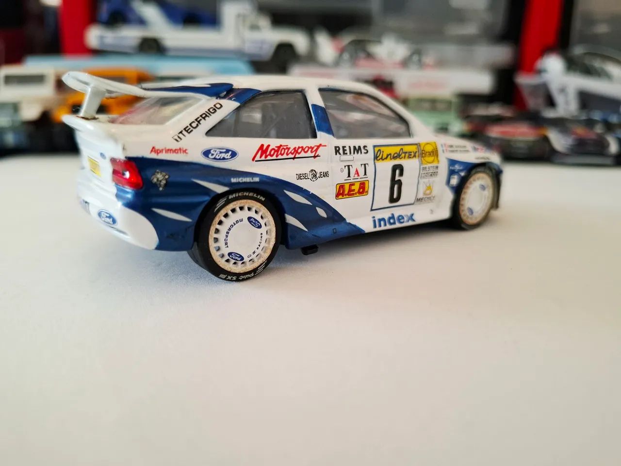 Miniatura Escort RS Cosworth 1:43  - Foto 3