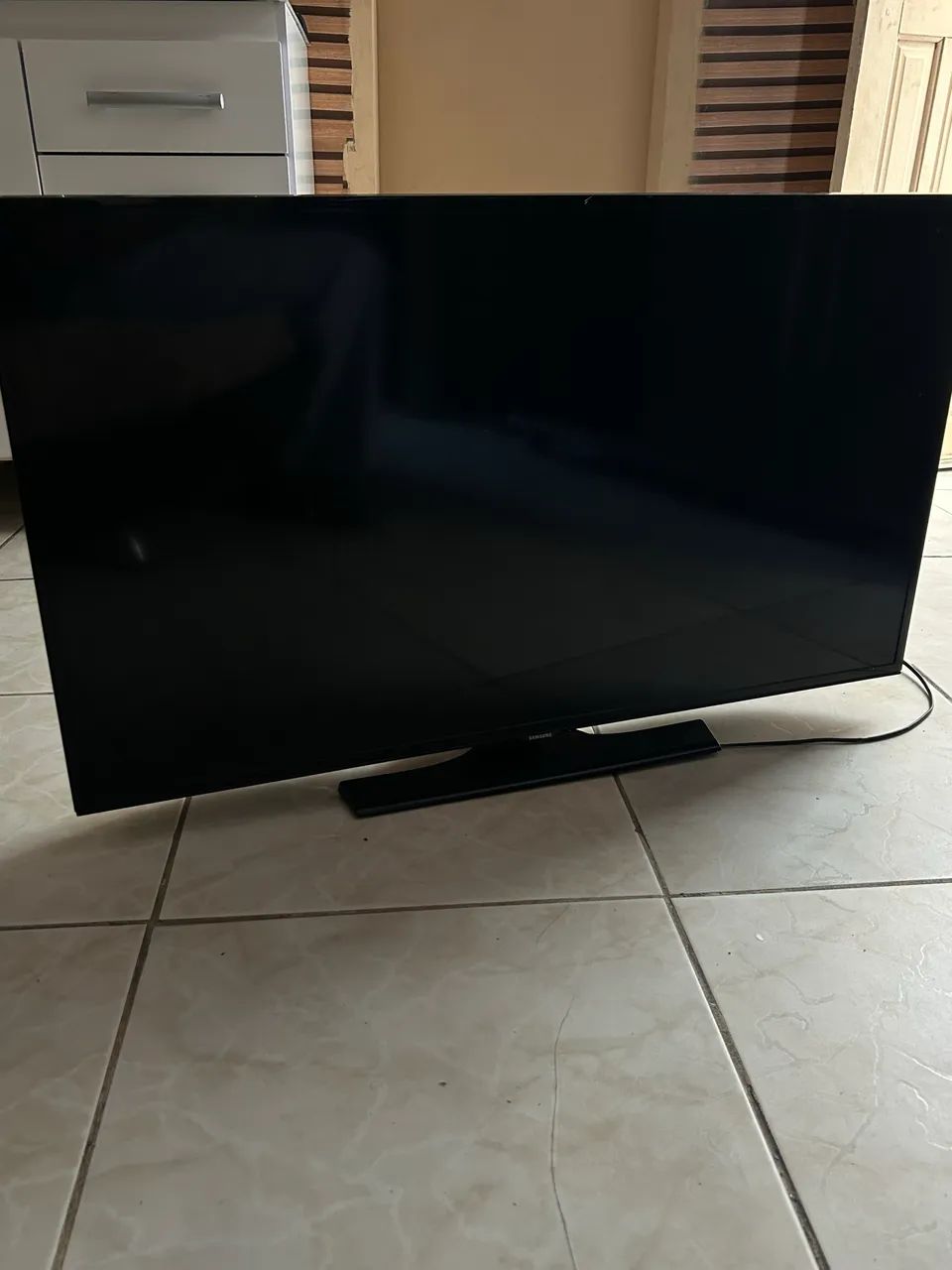 SANSUNG - Modelo UN40H5103AG / 42 POLEGADAS 