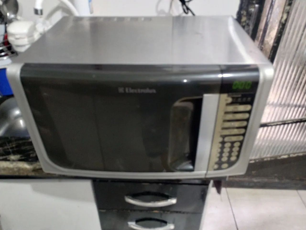 Microondas grill 30L  - Foto 5