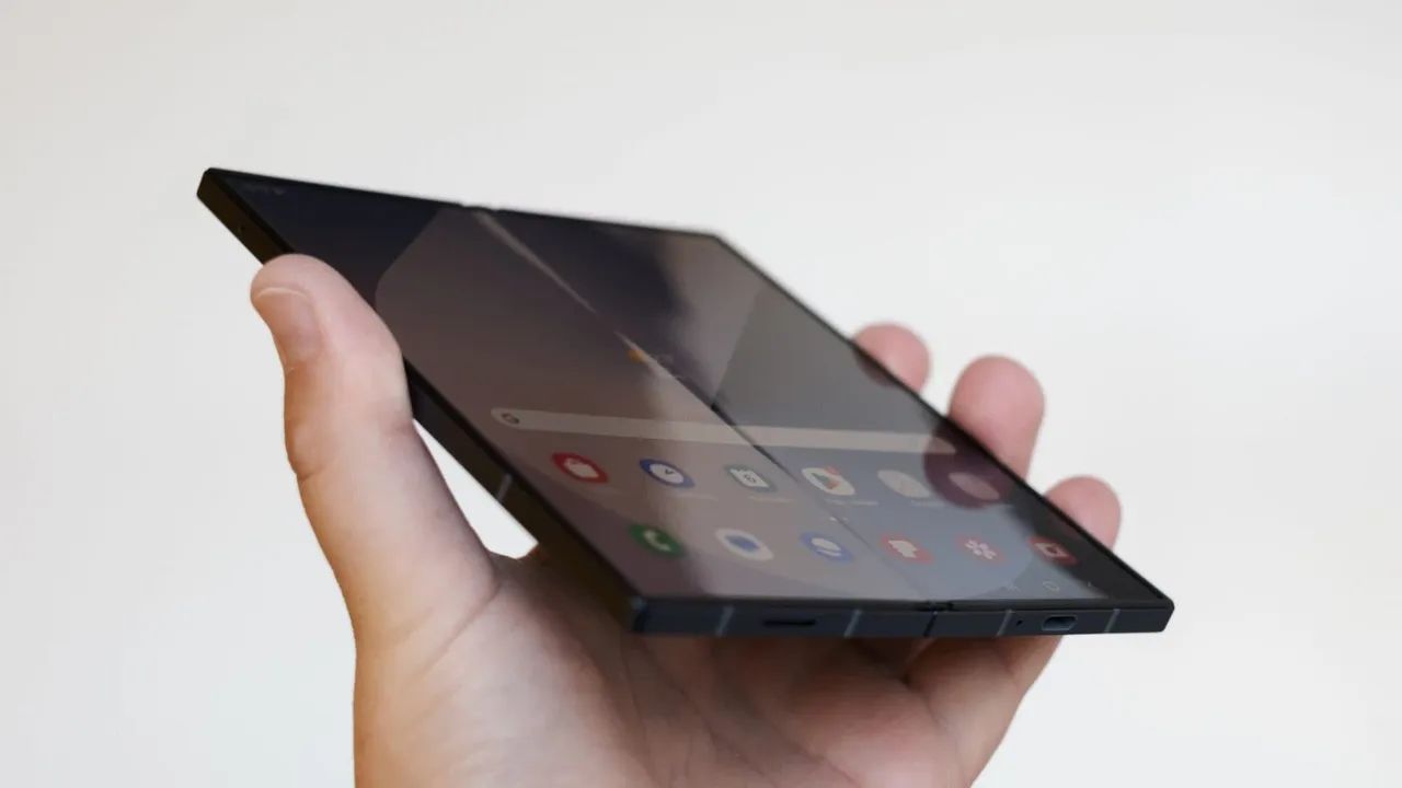 Celular SANSUNG FOLD 7.  Elite da Sansung  - Foto 3