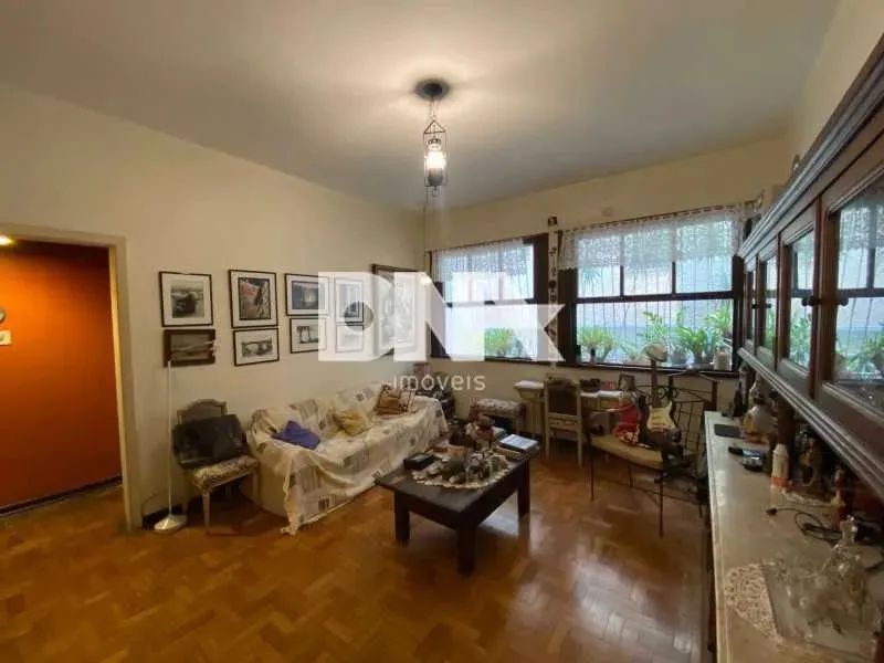 Apartamento : / Residencial / Copacabana