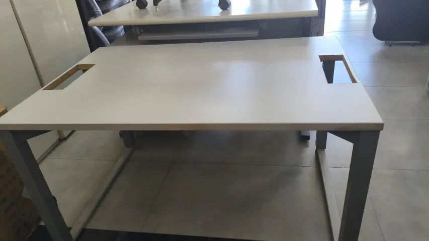 Mesa de Escritório - Usada