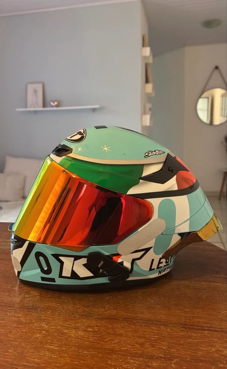 Capacete kyt 