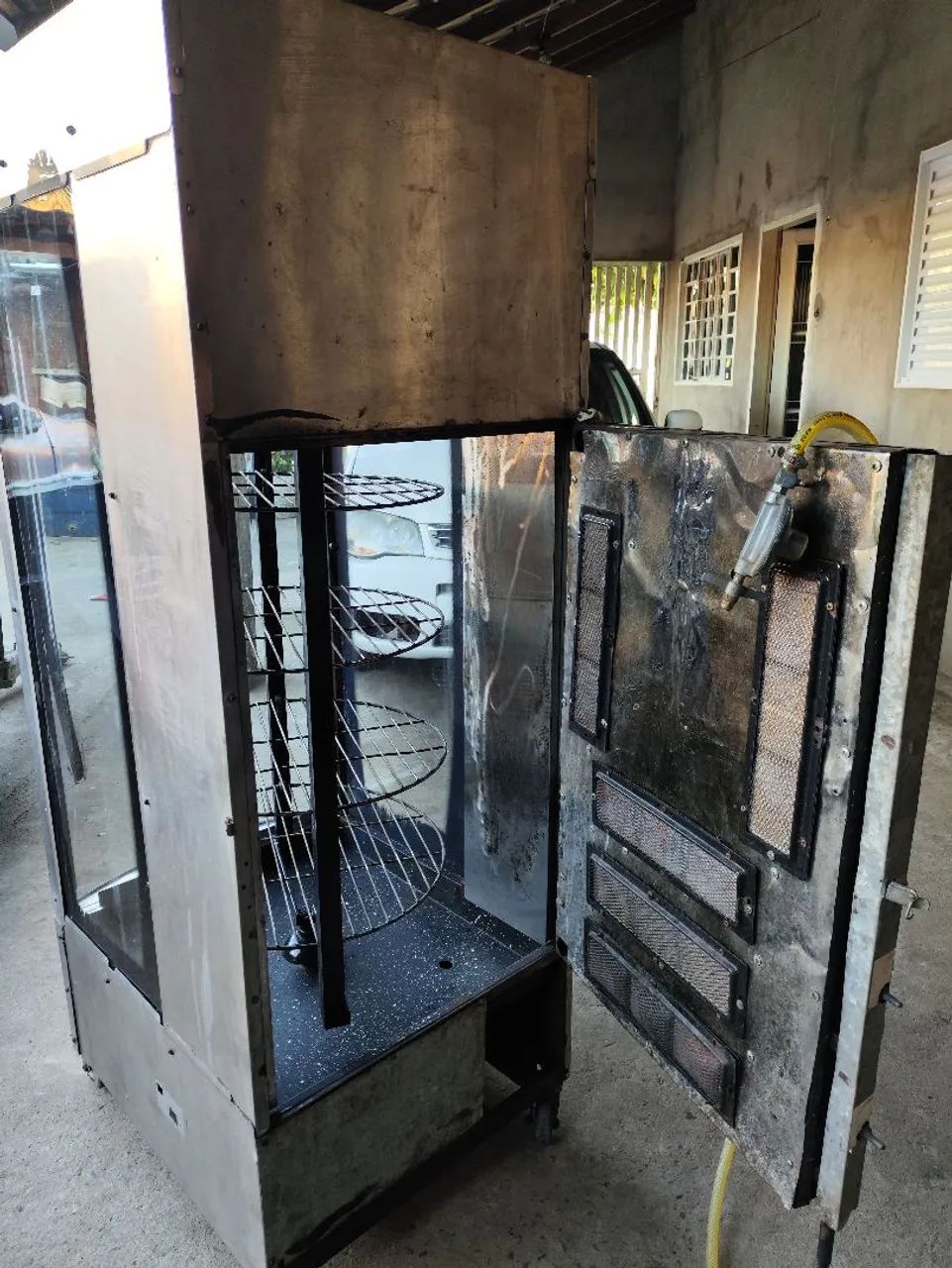 Máquina de Assar Frango - Funcionando Perfeitamente - Foto 4