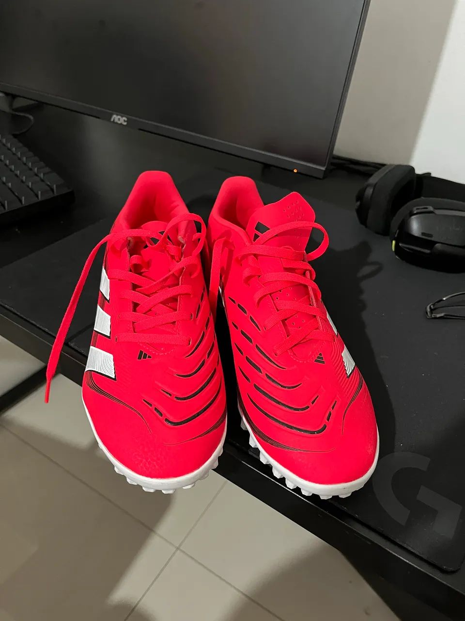 Chuteira adidas predator - Calçados Esportivos - Jardim Rosalina