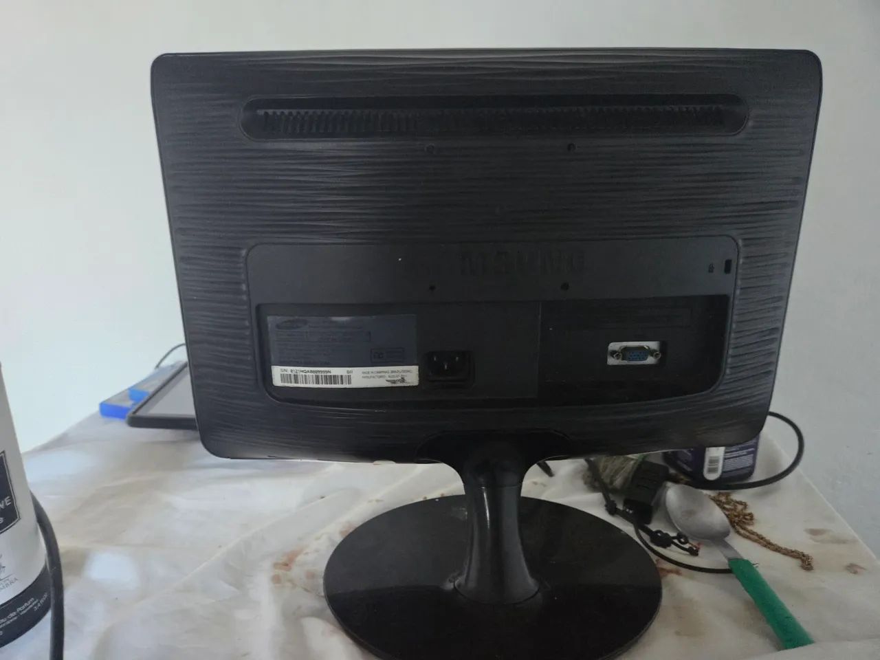 Monitor Samsung SyncMaster B1630 - Foto 2