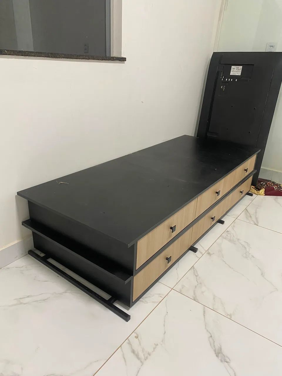 vende-se Mesas 100 % MDF com 3 gavetas cada (sem as bases ) - Foto 3