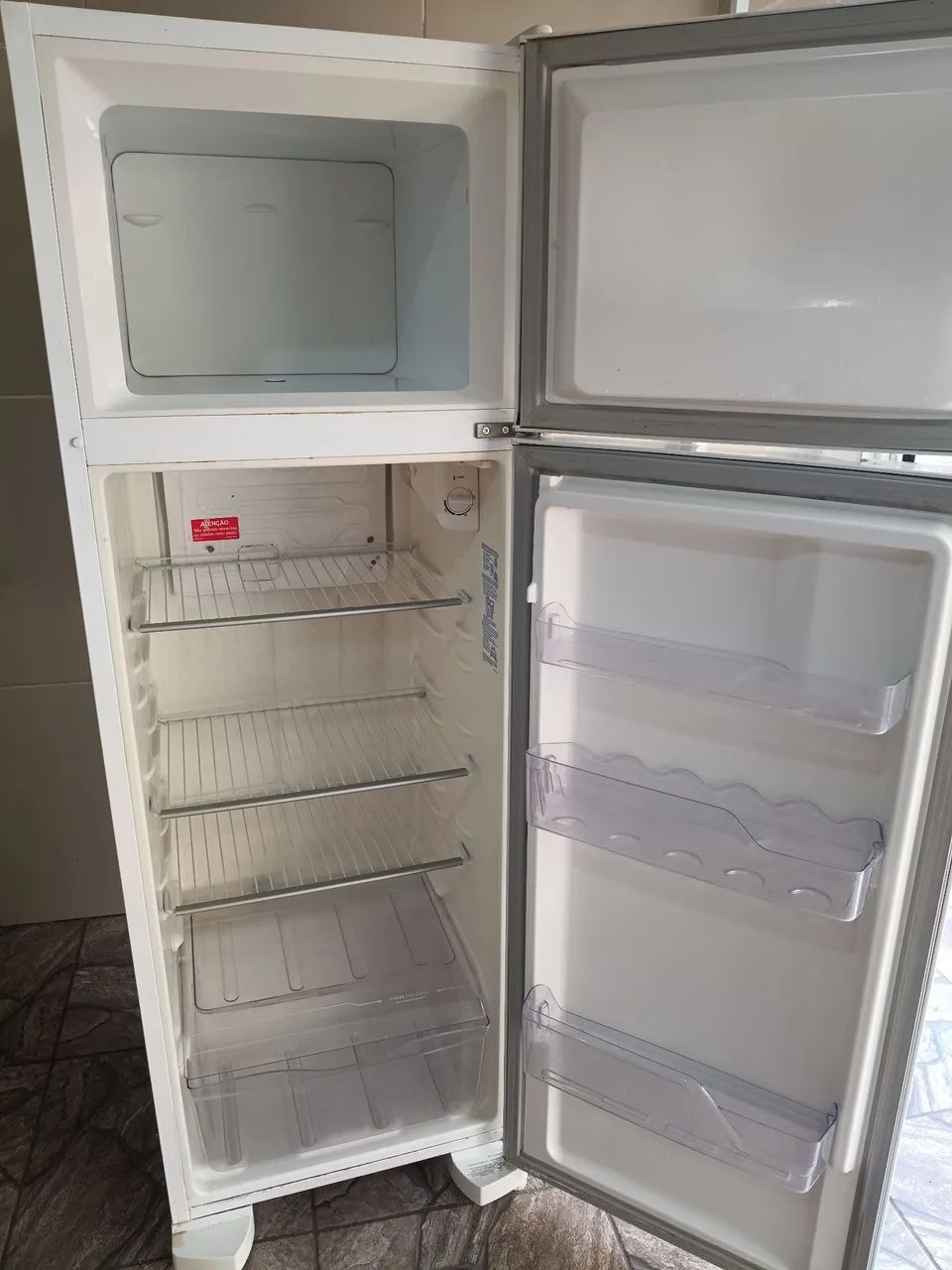 Geladeira duplex Eletrolux Frete grátis  - Foto 4
