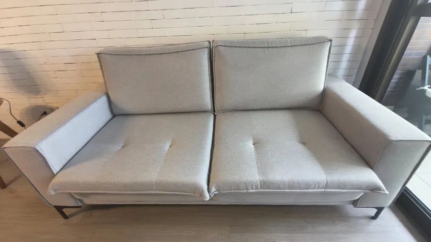 Sofá de 2 lugares