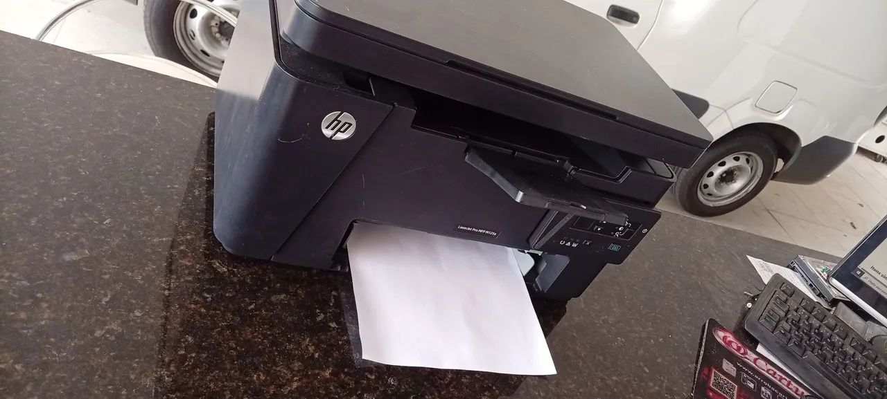 Impressora, copiadora e scanner HP M125a semi nova - Foto 2