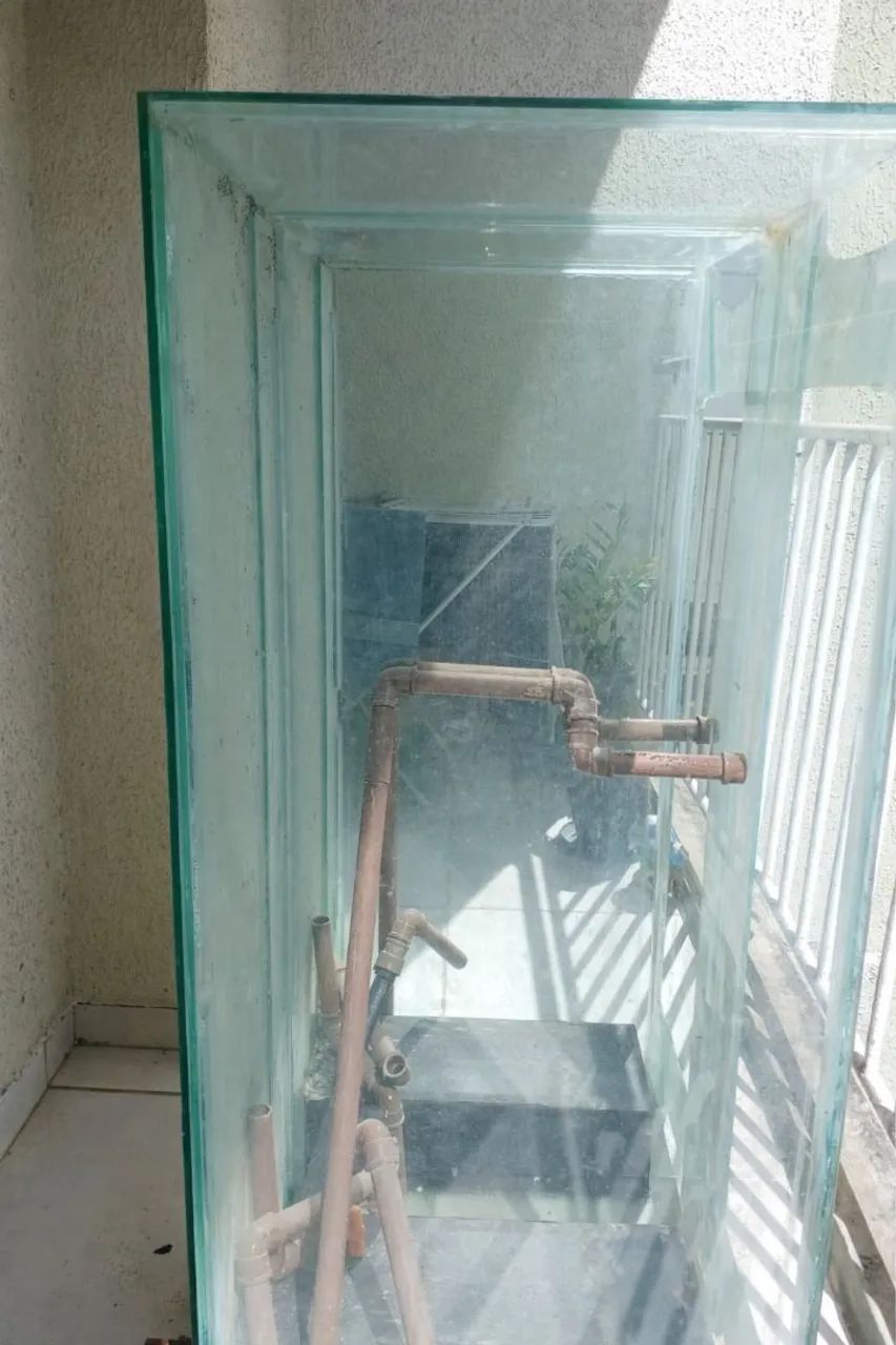 AQUÁRIO DE VIDRO GRANDE COM TUBULAÇÃO INTERNA  - Foto 2