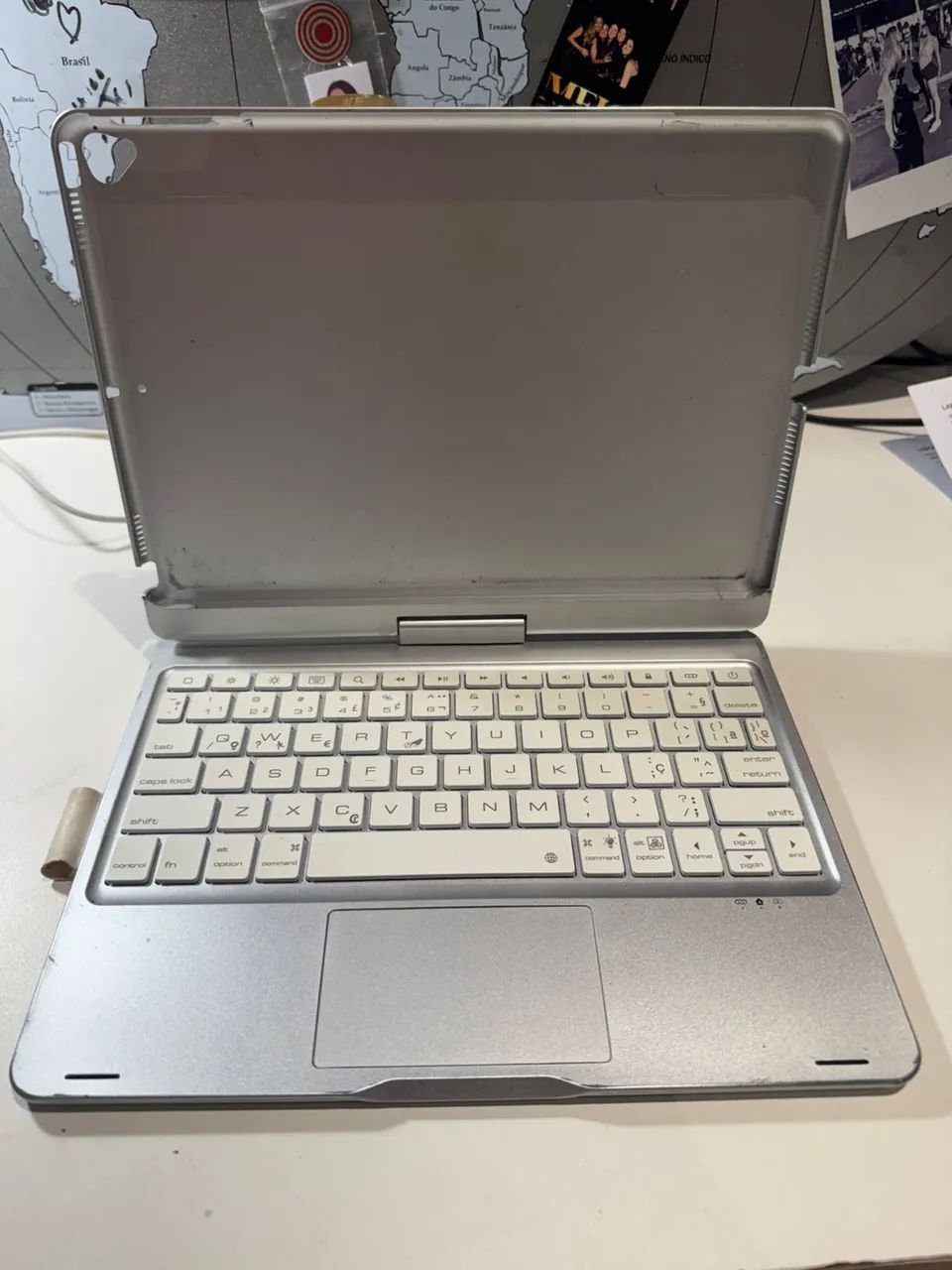 Teclado para IPad Marca SZAMBIT (iPad 10.2" 7ª8ª9ª 2019/20/21)