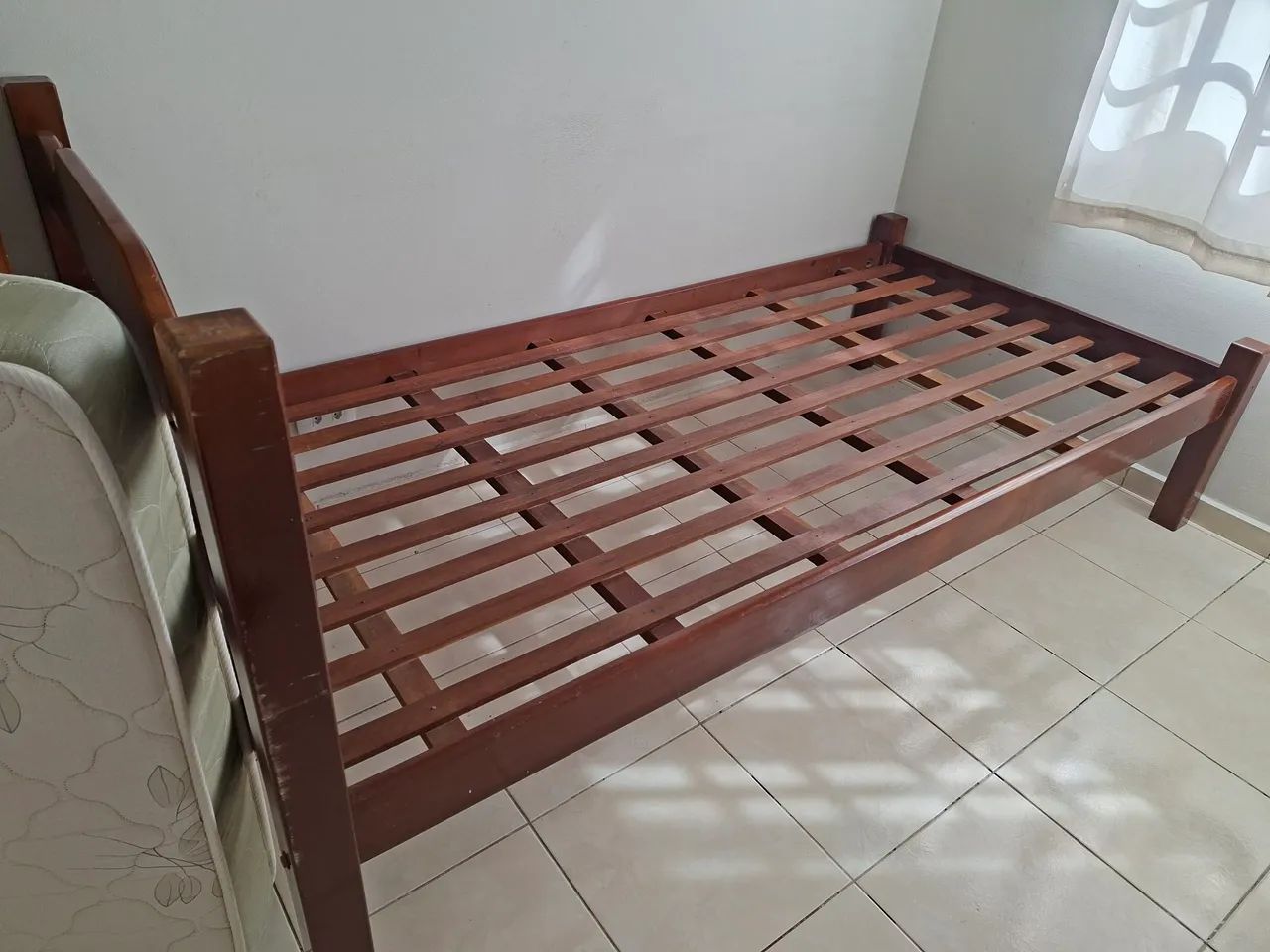 Cama de solteiro com colchão Castor D33 - Foto 2