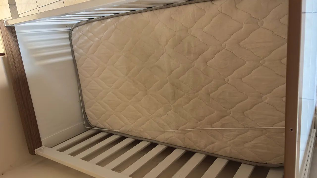 Vendo Berço com Colchão 