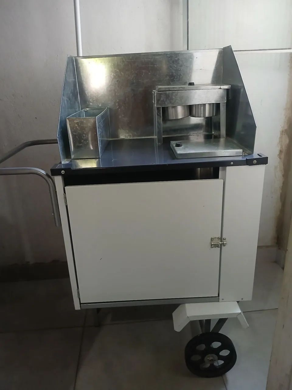 Carrinho de cachorro quente ? 