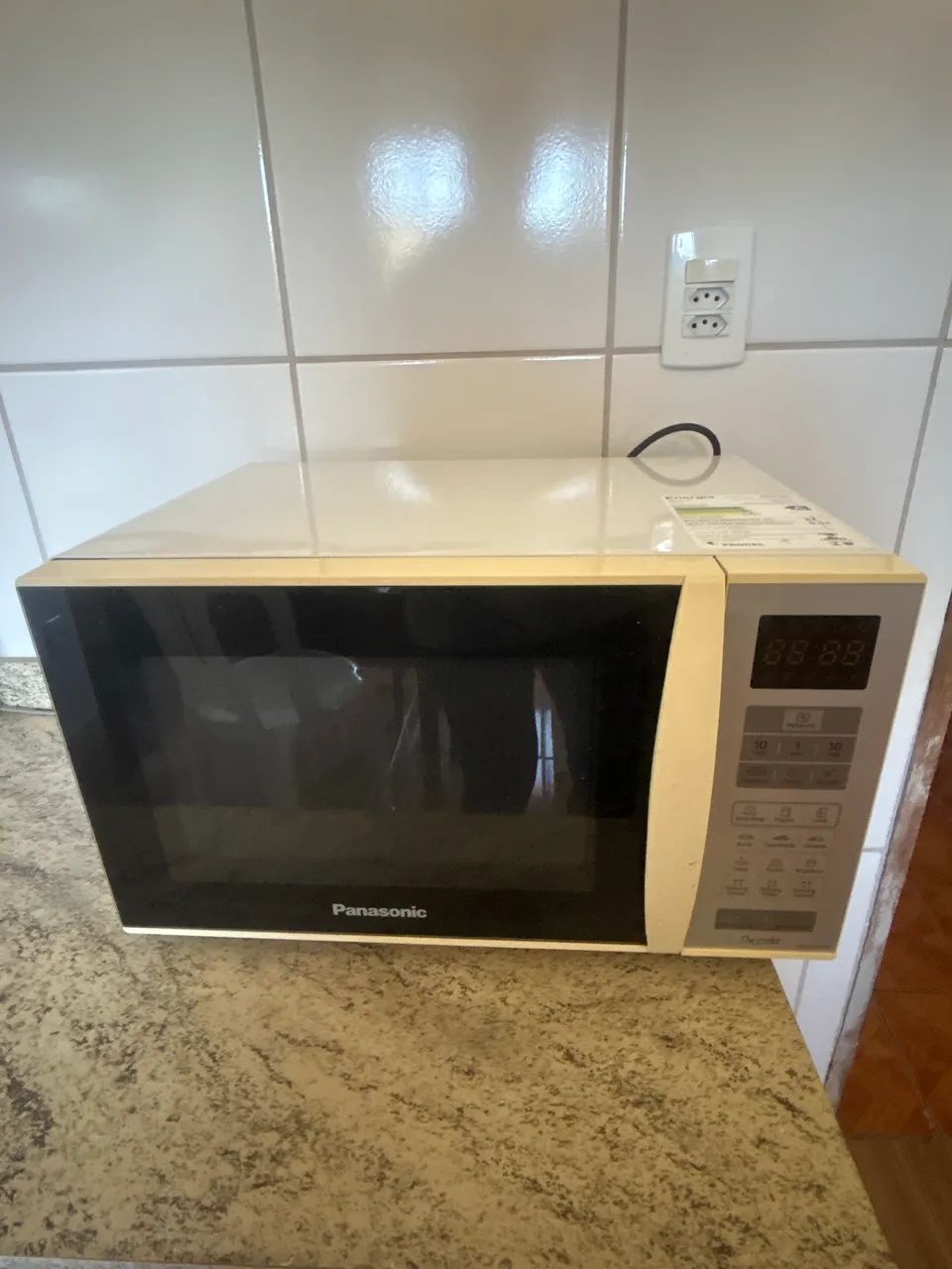 Microondas Panasonic piccolo
