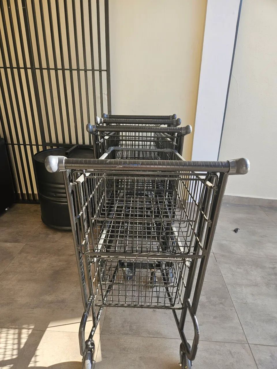 CARRINHOS,  MERCADINHO, LOJA, DISTRIBUIDORA  - Foto 3