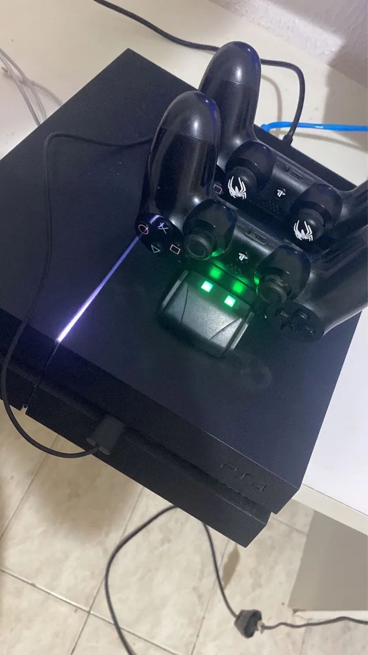 Vendo PS4 Slim