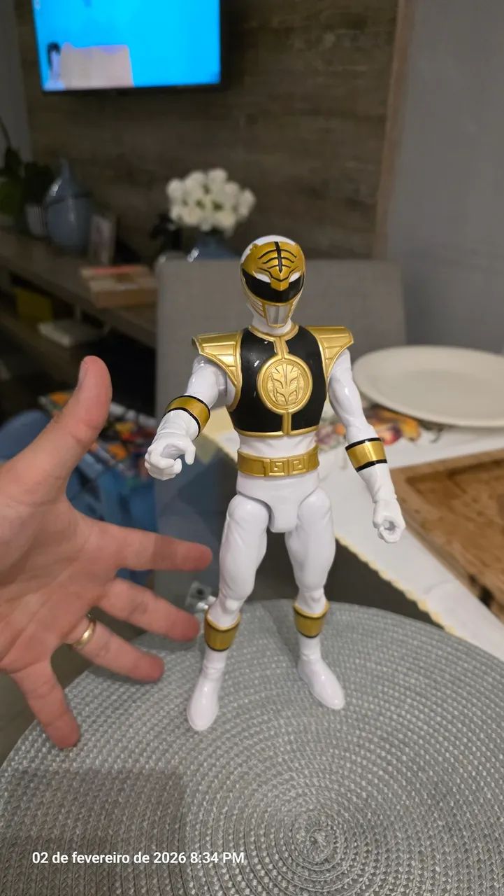 Boneco power ranger articulado