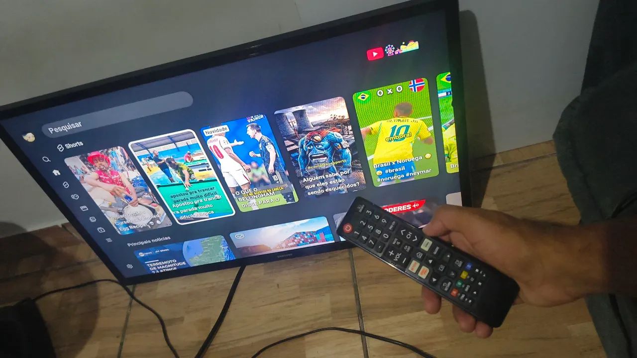 Vendo televisão smart 32 nova funciona tudo 