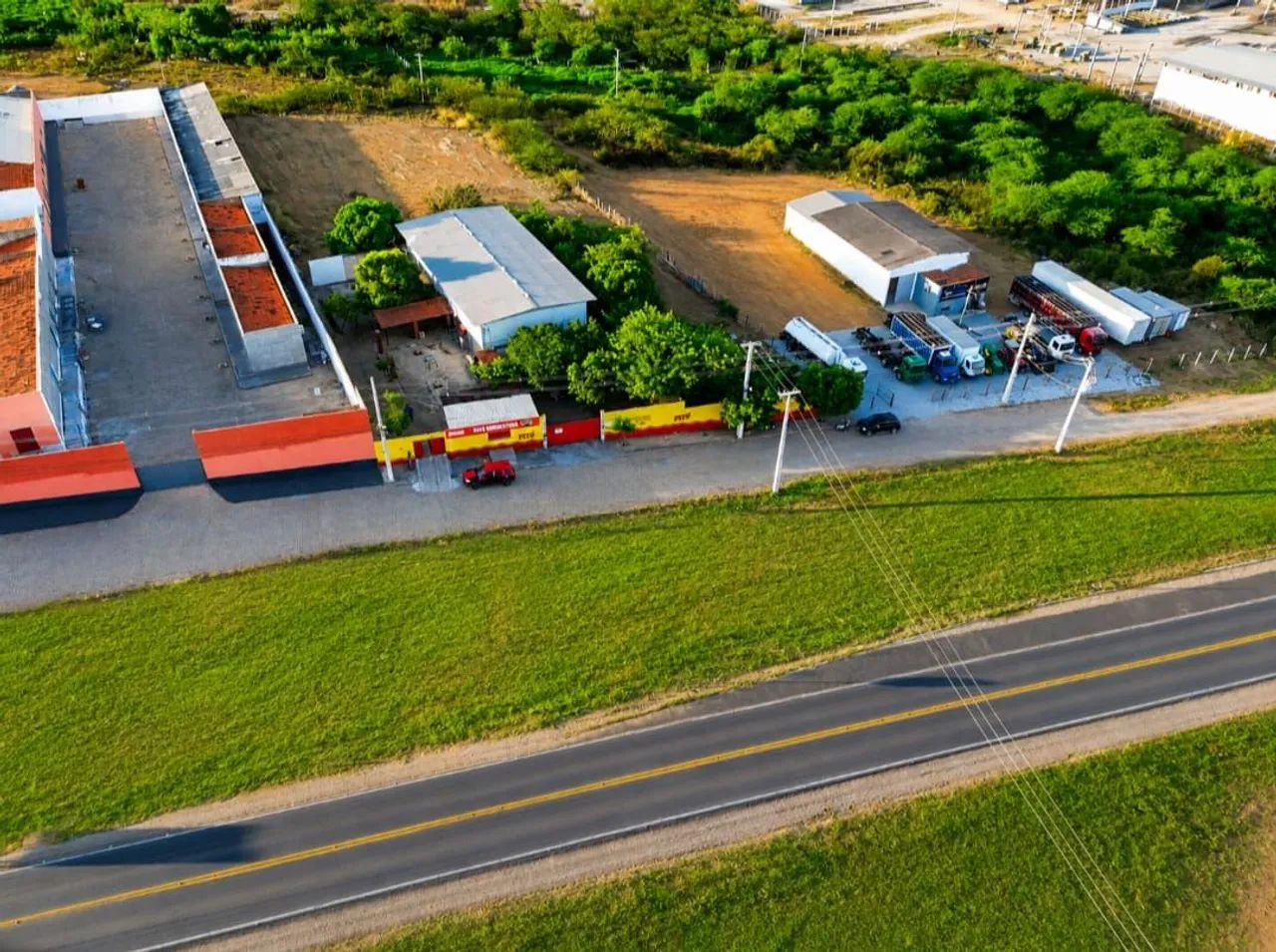 Área comercial com GALPÃO  - Foto 4