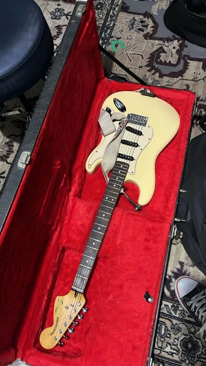 Squier Vintage Modified Stratocaster Indonésia + Hard Case