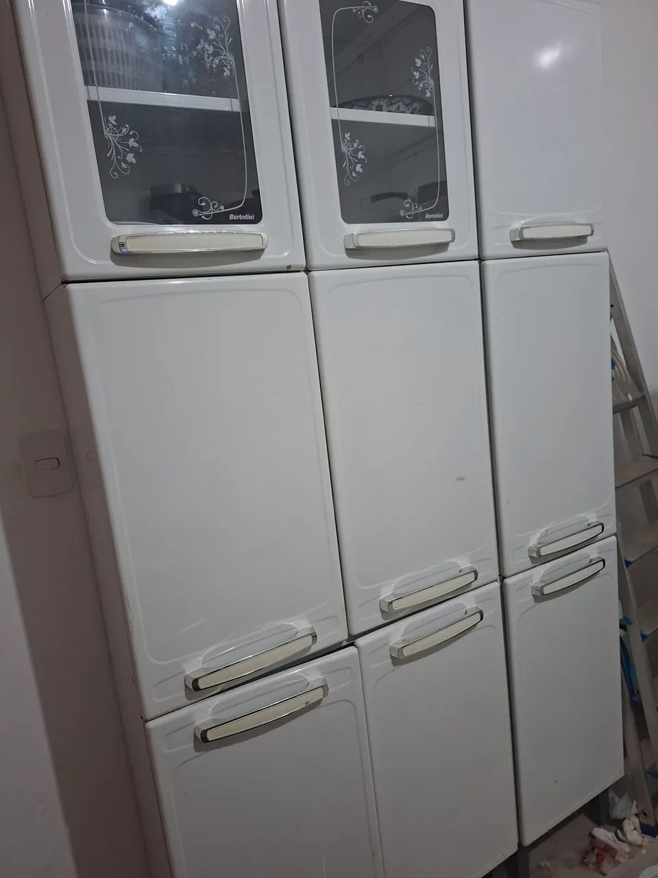 Vendo paneleiros BERTOLINI de aço