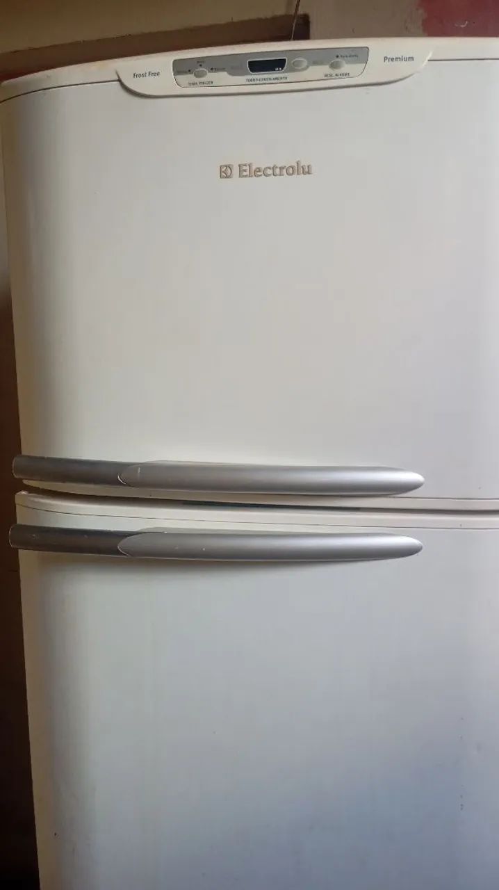 Geladeira Eletrolux Com Defeito - Foto 3