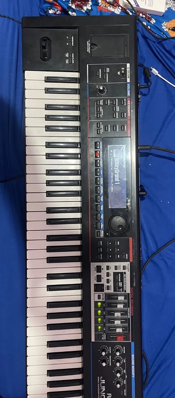 Teclado sintetizador Roland Juno GI - Foto 4