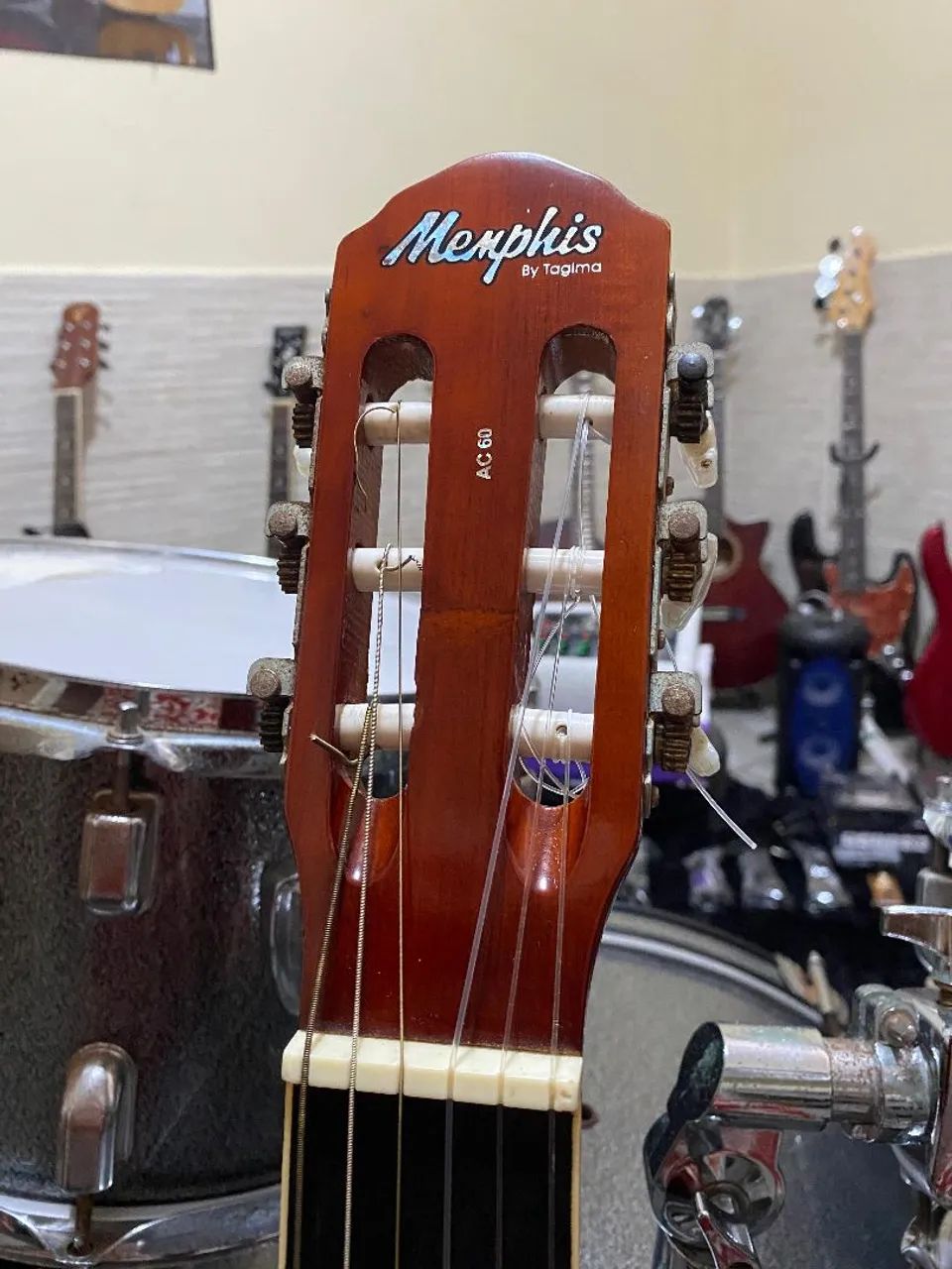 Violão Memphis Tagima perfeito estado  - Foto 2