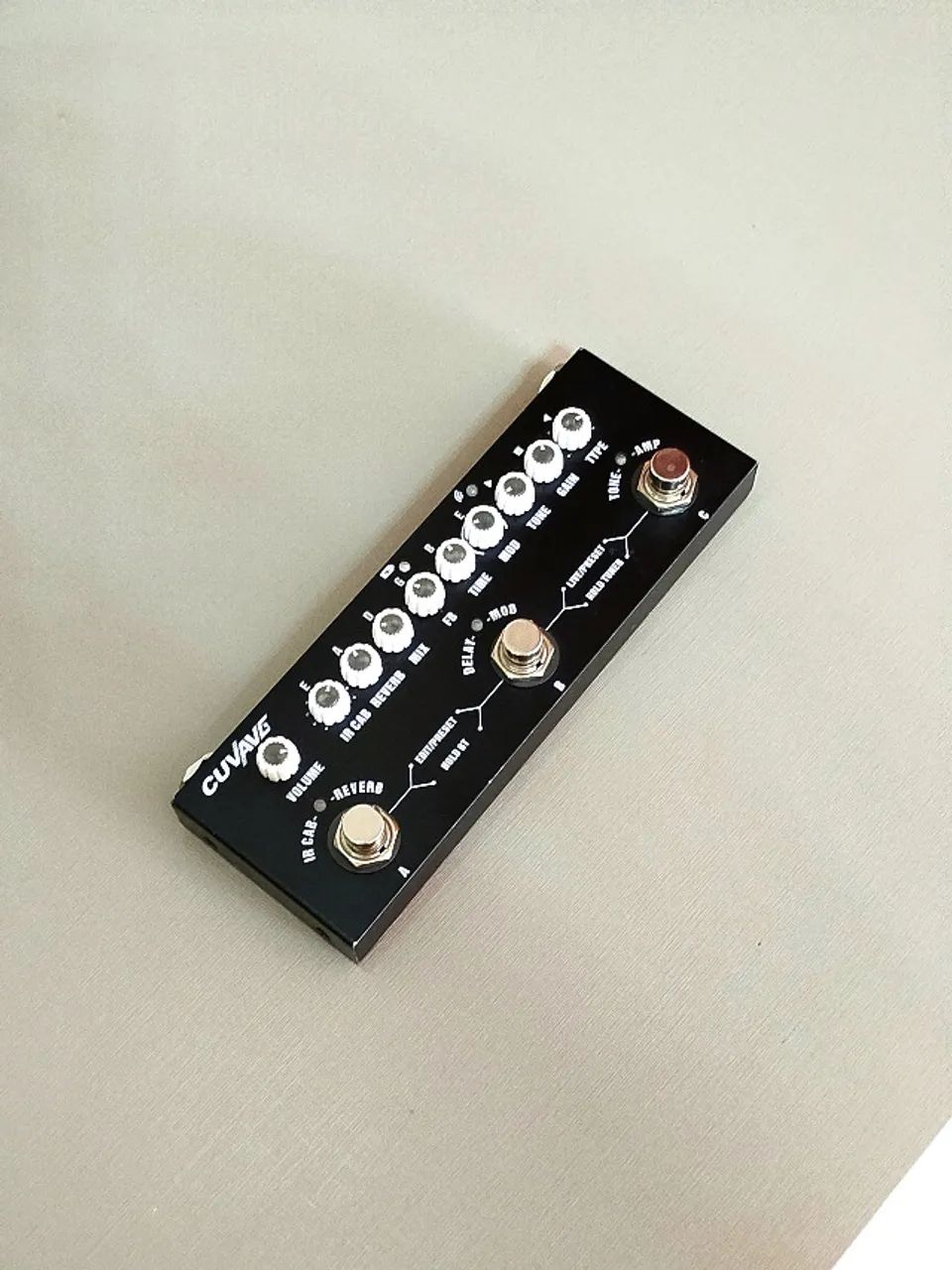 Pedal de efeito Cuvave Cube Baby preto - Foto 2