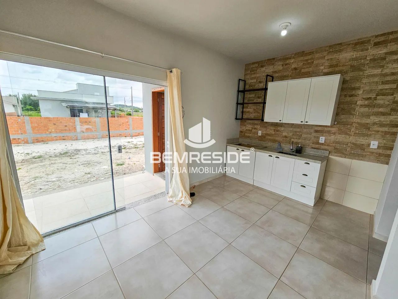 Casa com suíte e cozinha planejada - Foto 3