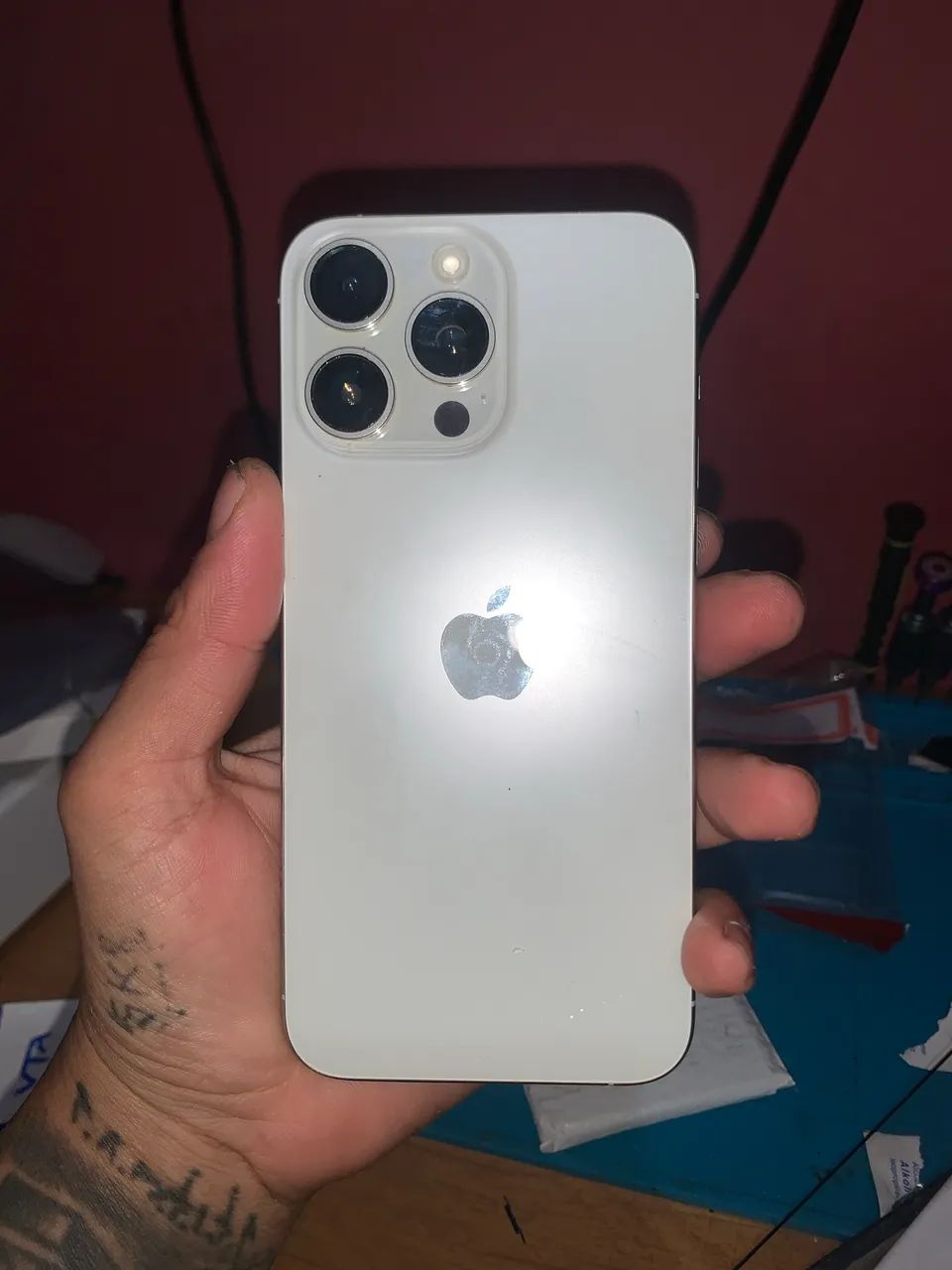 Carcaça completa iPhone 15 pro Max com câmeras e bateria  - Foto 2