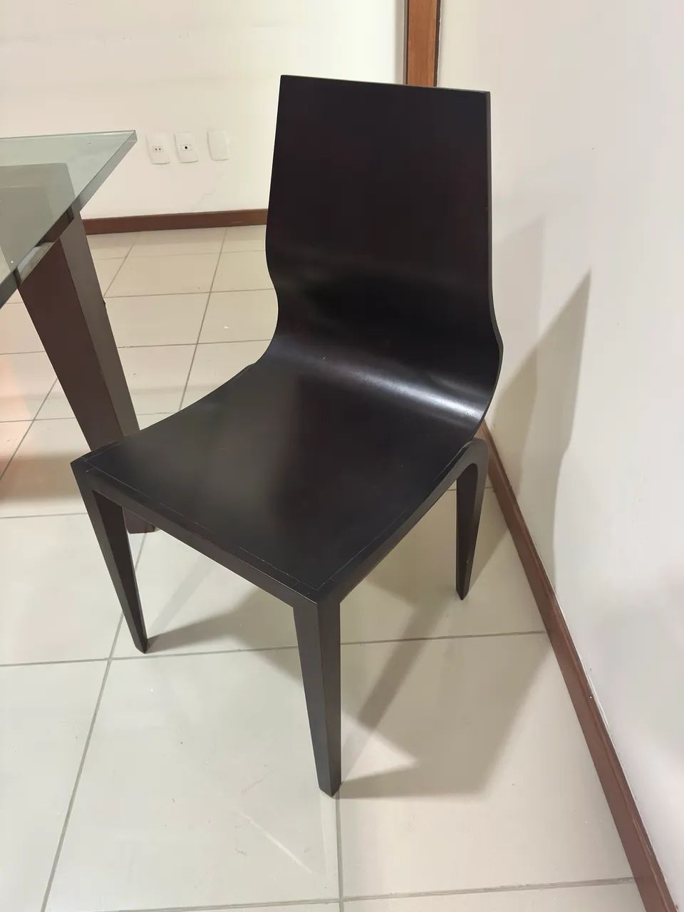 High-End Glass-Top Table65581378835714122