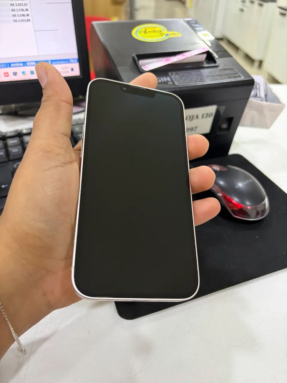 iPhone 13, 128Gb branco - Foto 2
