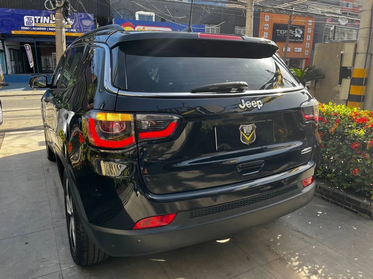 Jeep Compass Longitude 2.0 4X2 Flex 16V Aut. 2017 - Foto 4