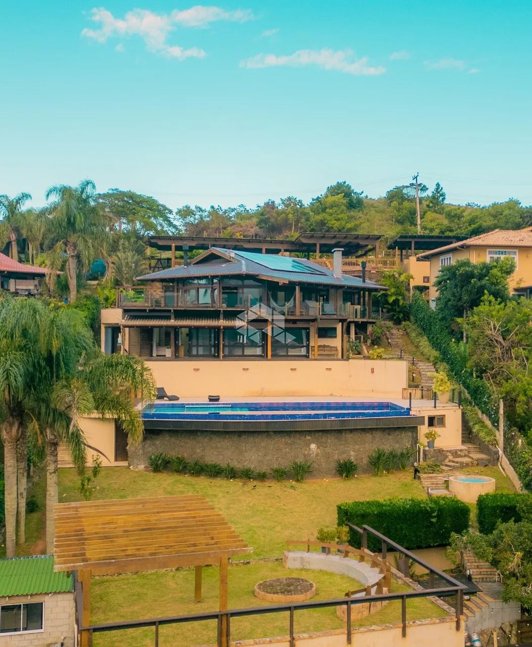 Mansão a Venda com 611m² na Praia da Vigia em SC - Foto 3