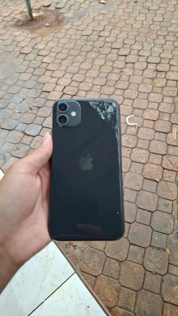 IPhone 11 64GB - Foto 2