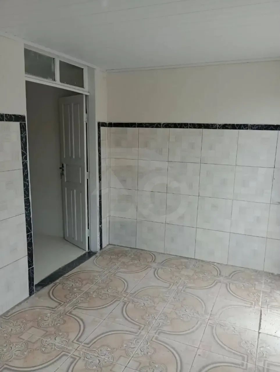Casa no Olaria com 2 Quartos, Varanda e Quintal - Foto 2