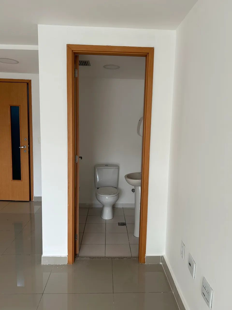 Sala Comercial à Venda - Rua Noronha Torrezão - Foto 4