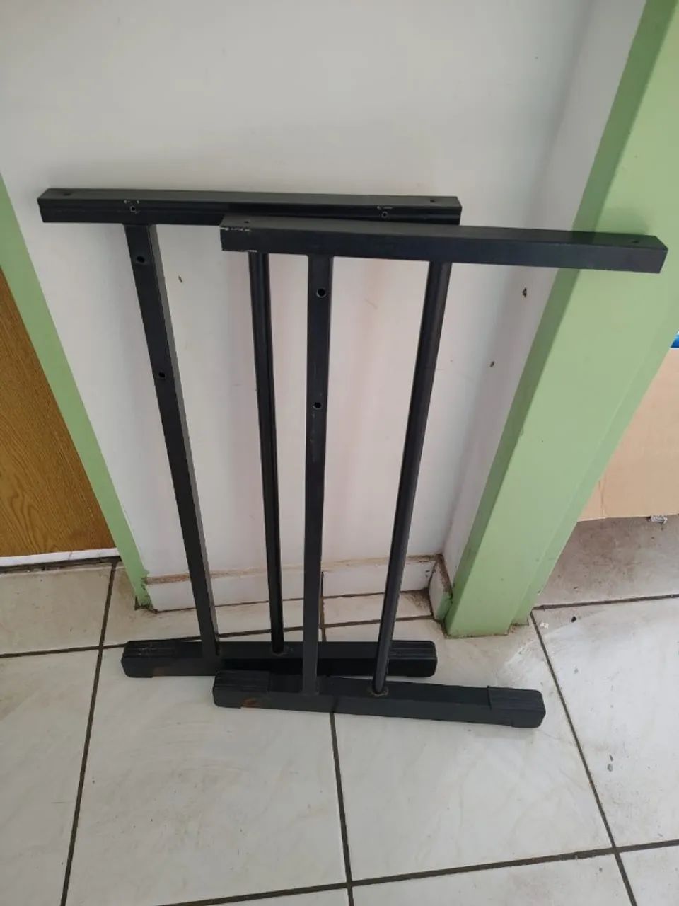  Pe para mesa escritorio usada  - Foto 3