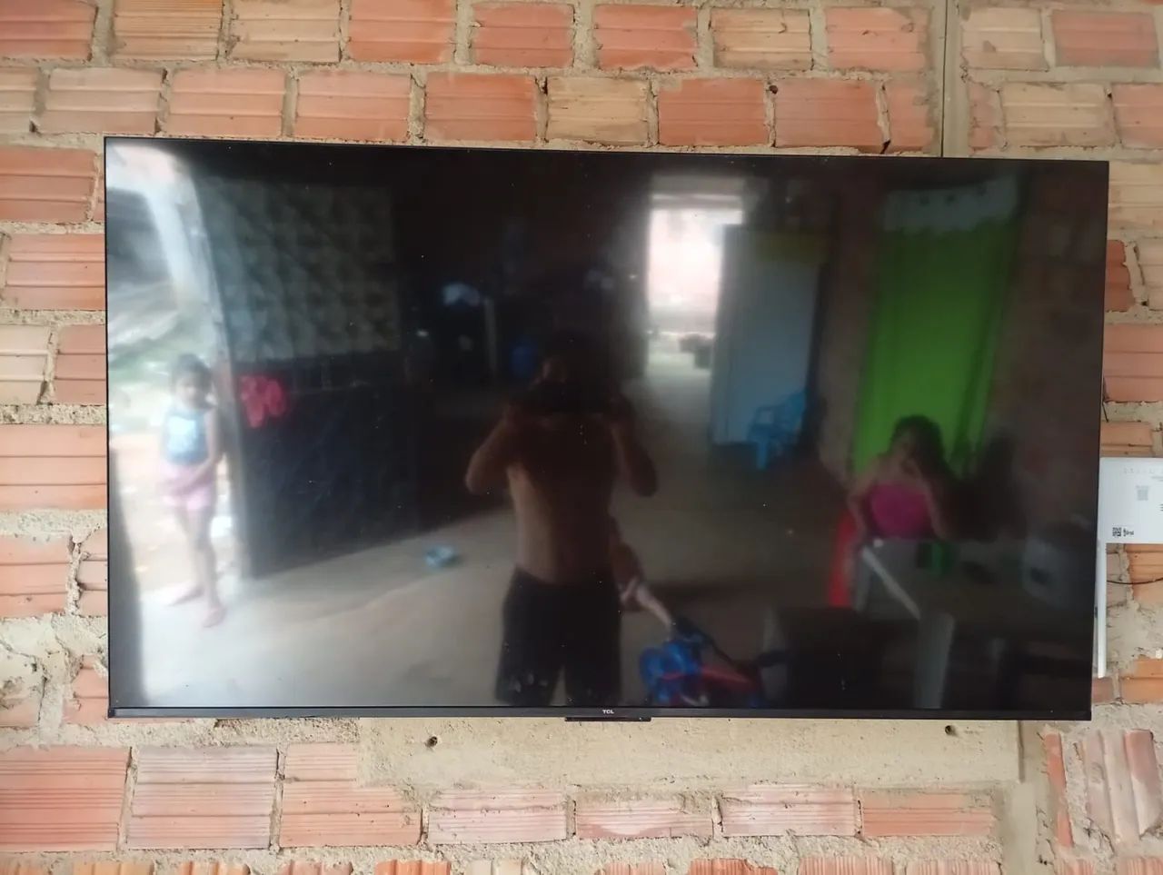 Vendo uma TV TCL 55 Polegadas  - Foto 3