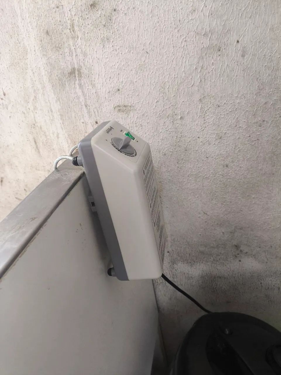 Vendo cama hospitalar com 2 manivelas  - Foto 5