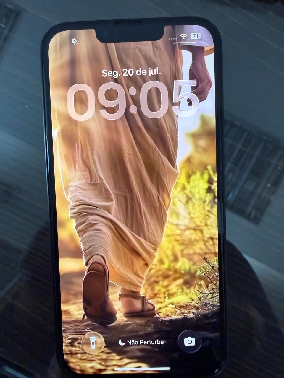 iPhone 16e