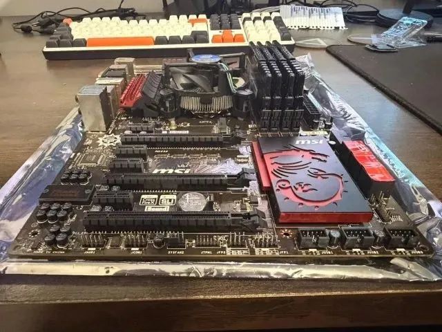 Kit i7 4790K + MSI Z97-G45 Gaming + 8GB Corsair Vengeance - Peças